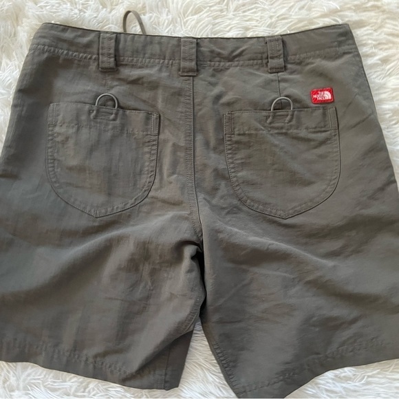 The North Face Womens Shorts - size S - Picture 2 of 4